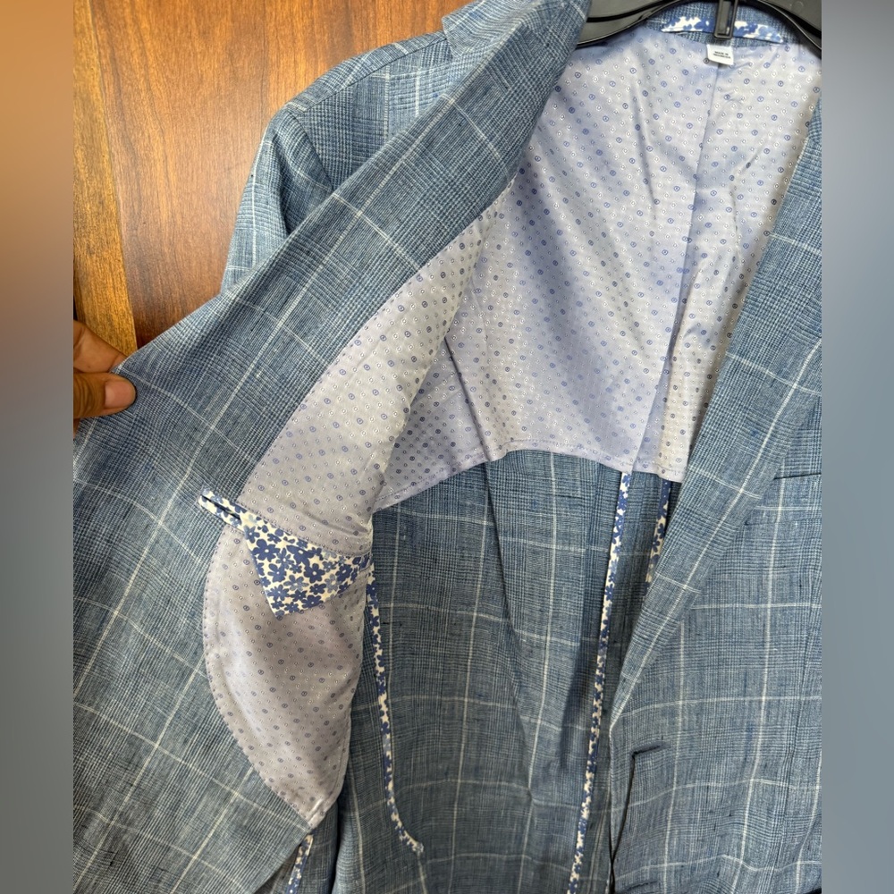 Blue Sport Coat with Classic Notched Lapel - Picture 3 of 10